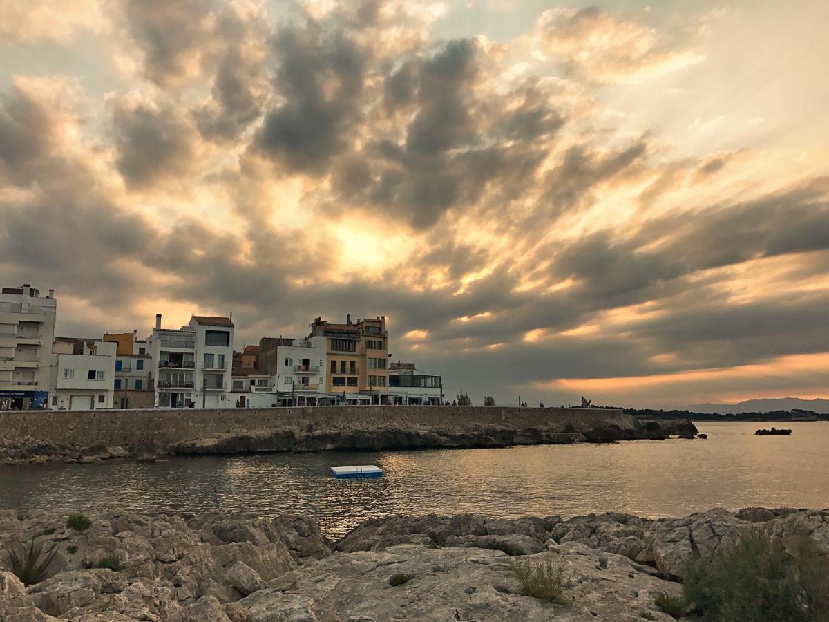 Lluisalbert L' Escala 외부 사진